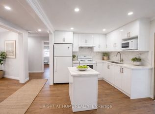 215B Queen St S, Mississauga, ON L5M 1L6