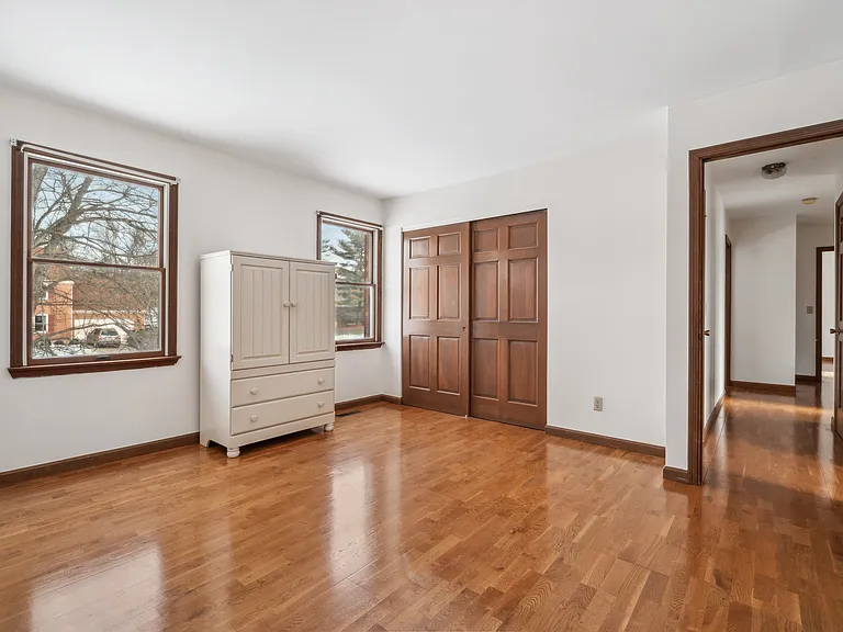 7489 Fitzroy Ct — Photo 34