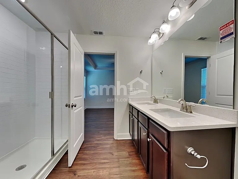12187 Sapp Rd — Photo 16