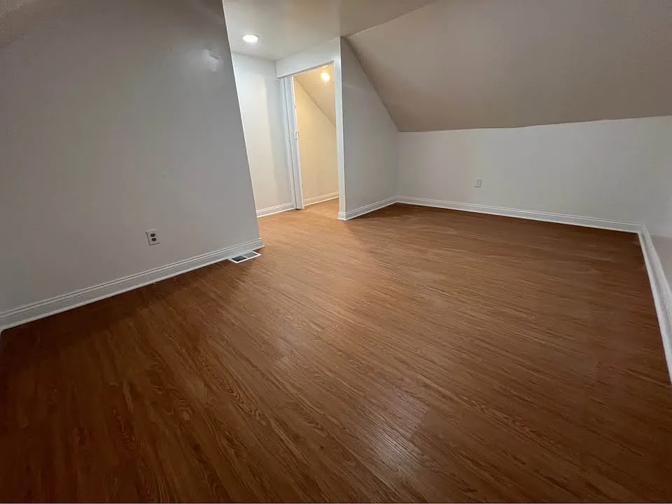 2239 S Trumbull Ave #3