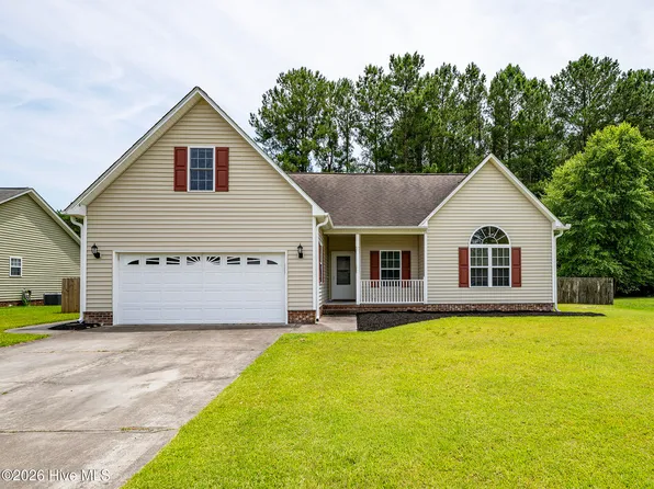 111 Croatan Woods Drive, New Bern, NC 28562