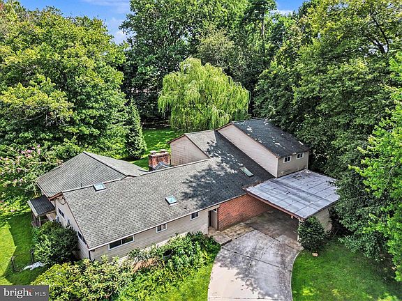 2nd image of 3315 Timberfield Ln