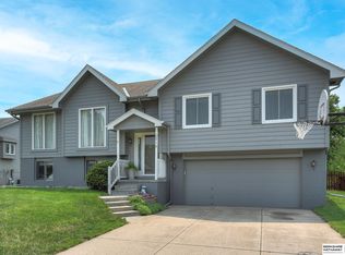 15773 N 2nd St, Bennington, NE 68007