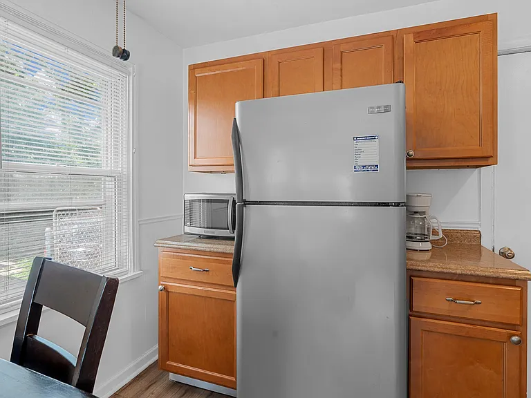 6563 Julian Ave — Photo 11