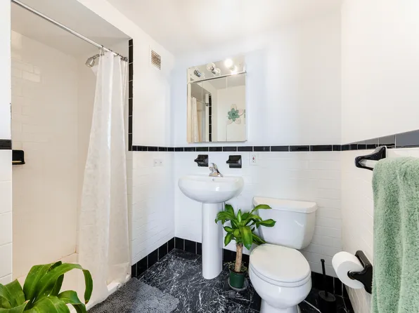 1831 Madison Avenue image 10 of 14