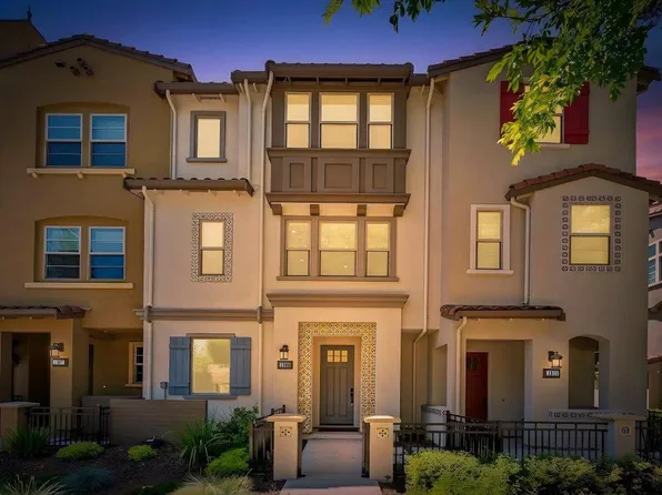 1309 W Middlefield Rd, Mountain View, CA 94043