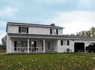 10231 Peach Ridge Ave NW, Sparta, MI 49345