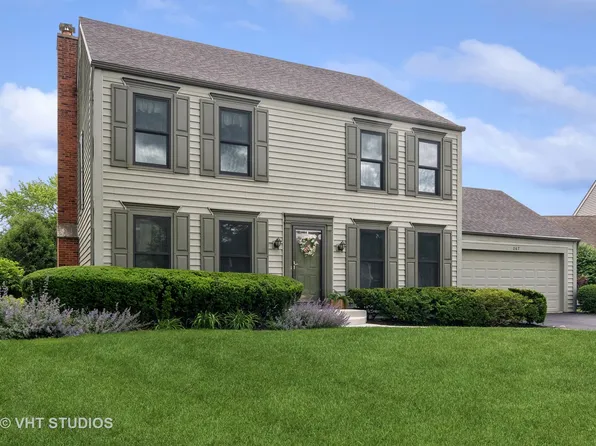 247 Chasse Cir, St Charles, IL 60174