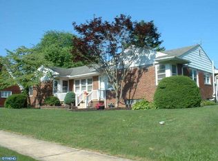 10 Wynnewood Ave, Sinking Spring, PA 19608