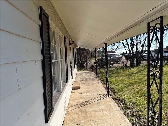 2nd image of 101 Bill Jackson Dr