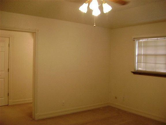 4th image of 2846 Reynolds Ln
