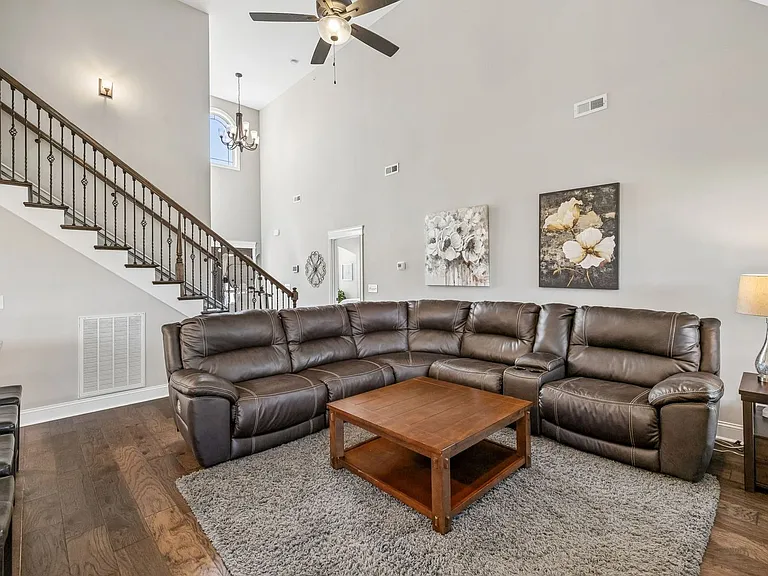 8325 Turnbull Dr — Photo 5
