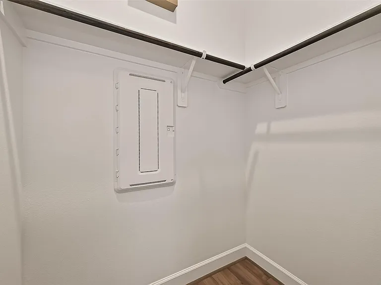 4309 Dickson St #B — Photo 27