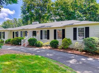 2850 Robinhood Rd, Winston Salem, NC 27106