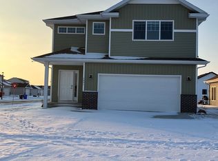 7491 18th St S, Fargo, ND 58104