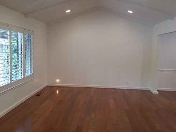 5th image of 6682 Mount Hope Dr