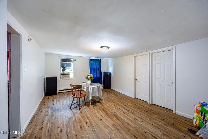 2nd image of 727 Burden Avenue