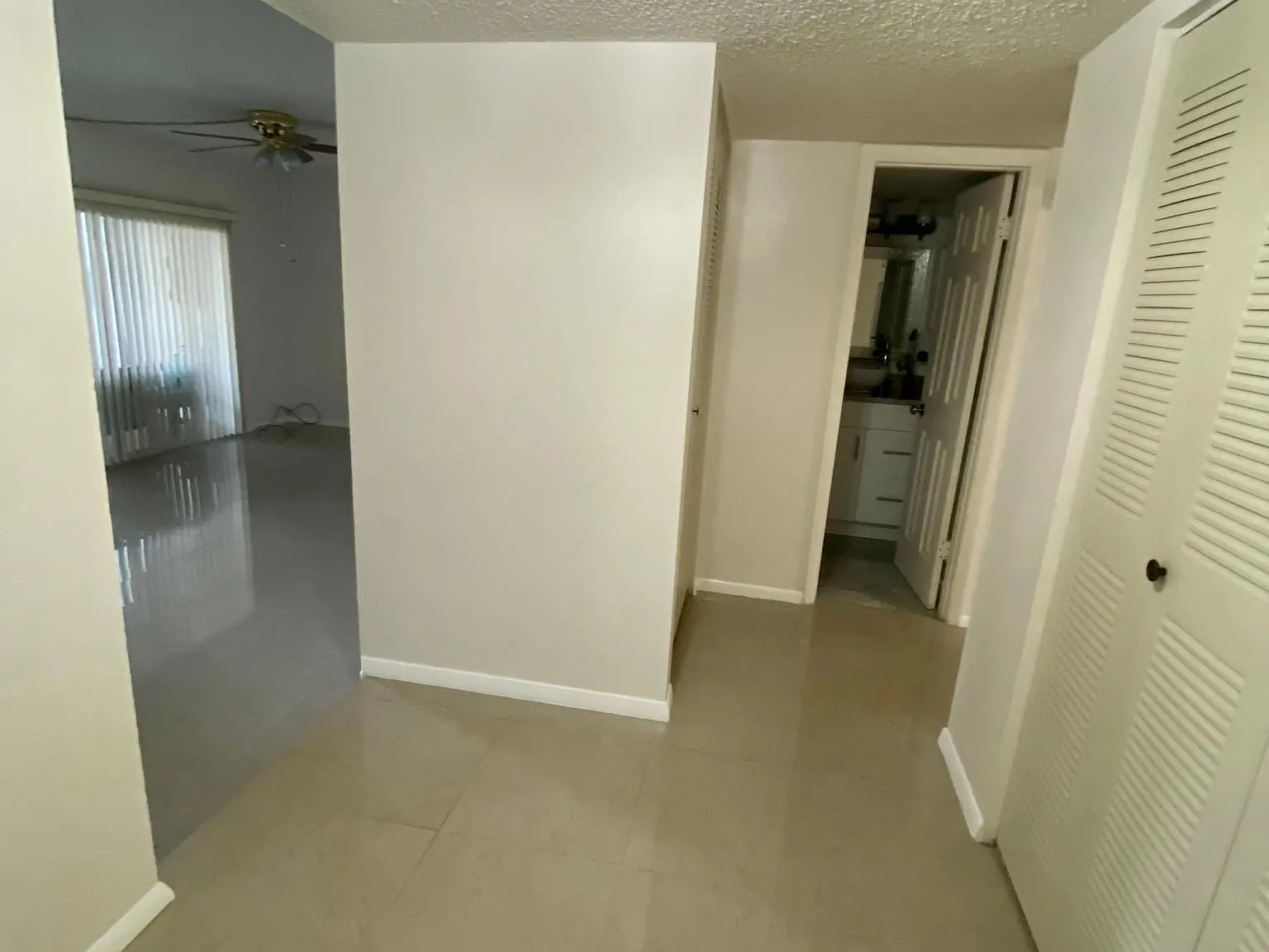200 Maitland Ave — Photo 4