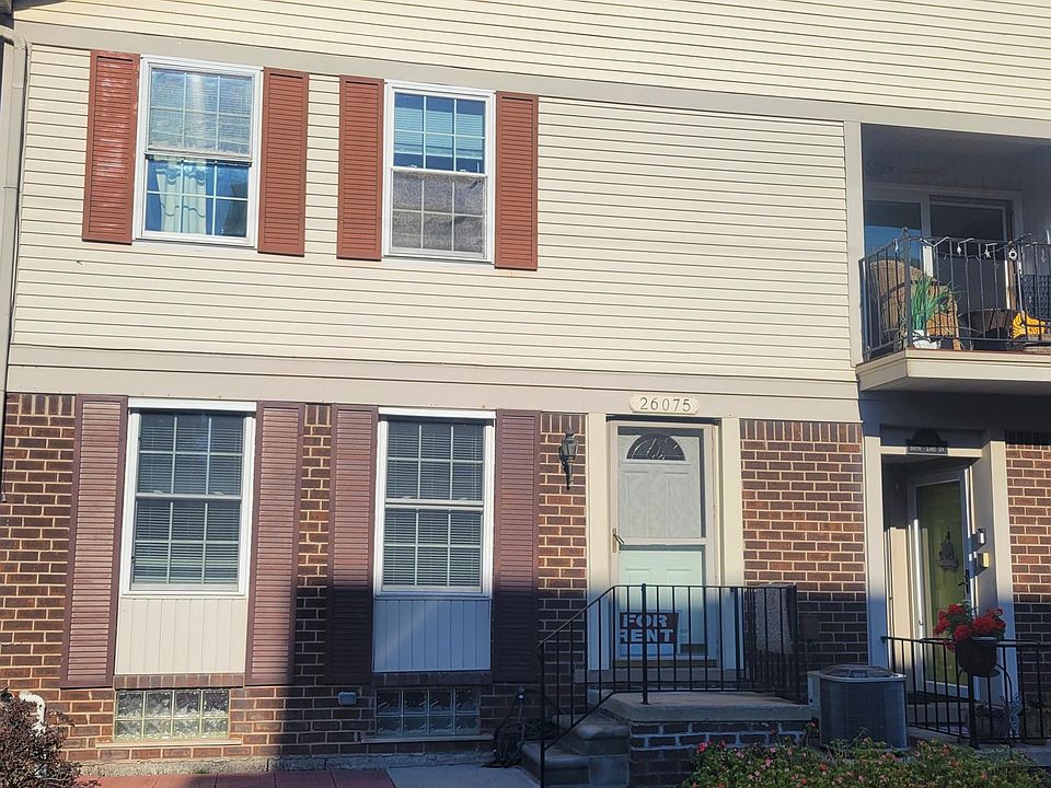 1st image of 26075 S Lake Dr
