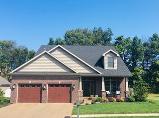 4675 Fieldcrest Place Cir, Newburgh, IN 47630