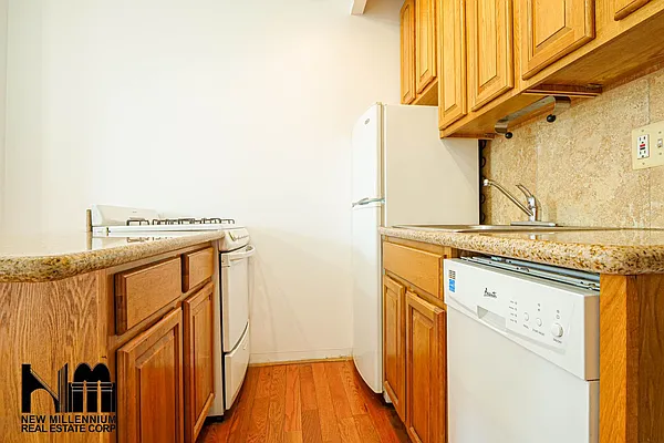 Rented by NMRE | media 15