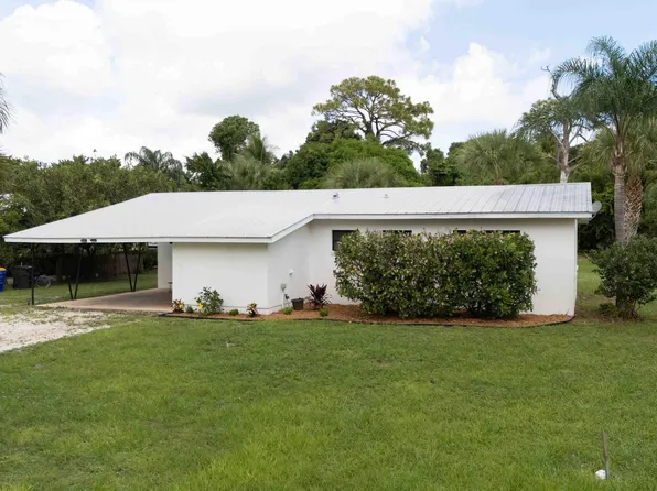 1849 NW Pine Tree Way, Stuart, FL 34994