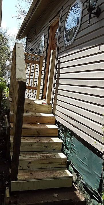 2nd image of 3034 Hale Ave