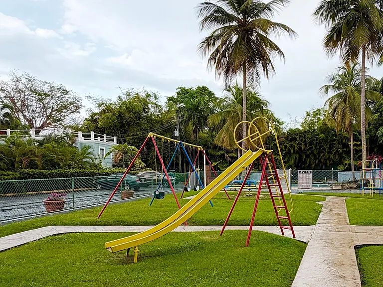 J14 Avenue #9C — Photo 15