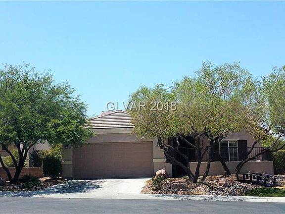 Mature Landscaping welcomes you home.