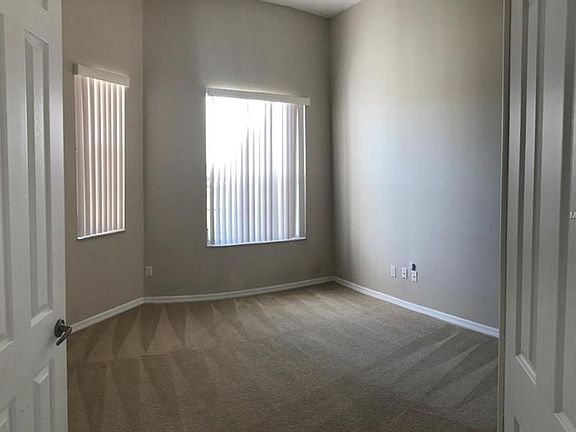 4th image of 4372 Fox Glen Loop