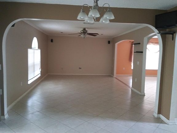 4th image of 8065 Misty Meadows Ct N