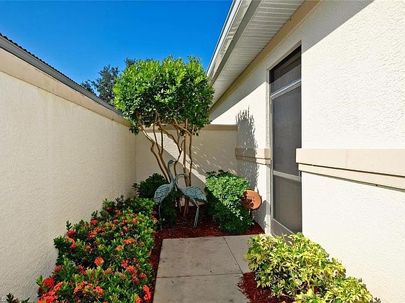 2nd image of 10679 Avila Cir