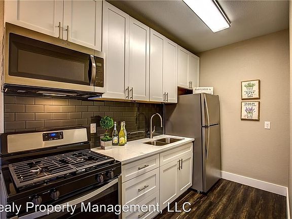 5th image of 615 N Marsalis Ave APT 4
