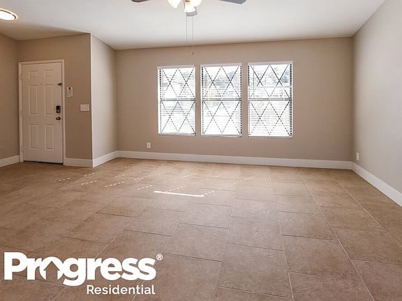 3rd image of 7418 Parnell Ave