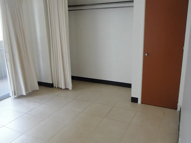 1717 Keeaumoku St — Photo 9