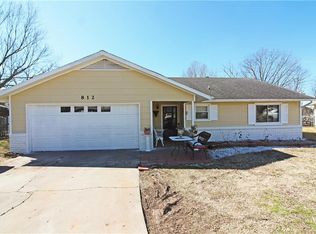 812 N 12th Ter, Rogers, AR 72756