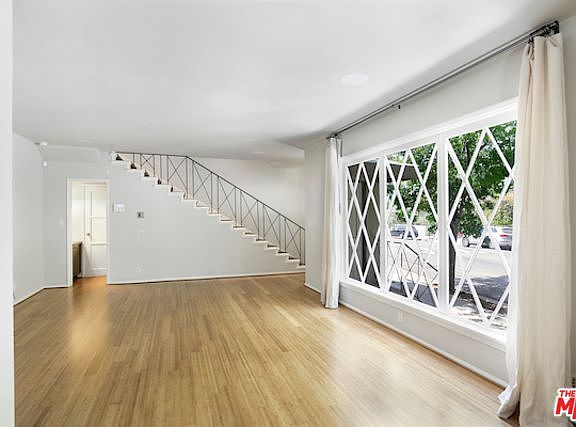 5th image of 2326 Canyon Dr