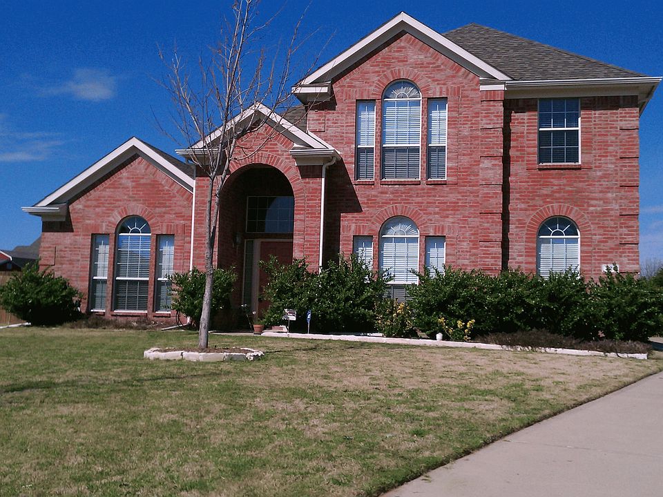 1st image of 325 Love Bird Ln