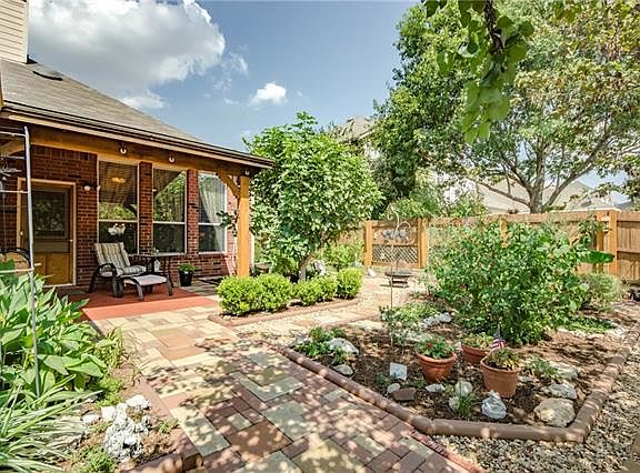 3rd image of 9603 Winter Park Dr