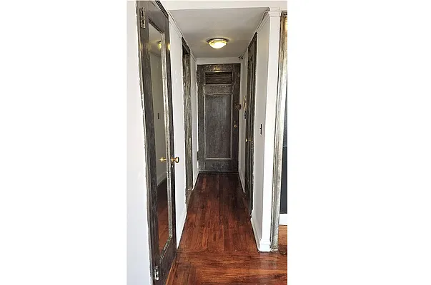 Rented by City Connections Realty | media 4