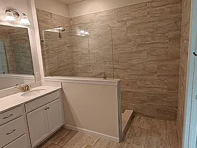4 bed, 2.5 bath, 2175 sqft, $2,400 — Photo 3