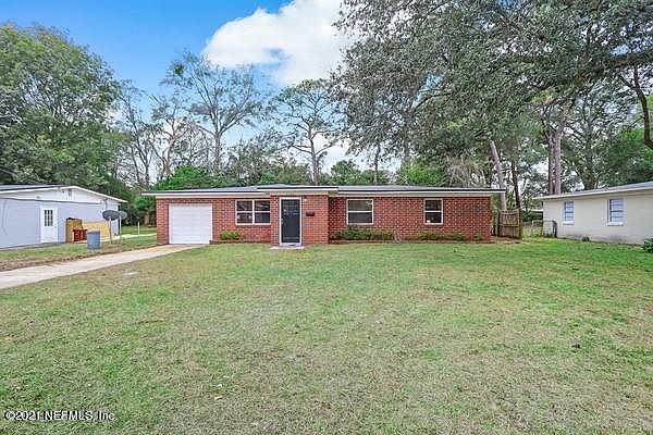 1st image of 2220 Red Oak Dr