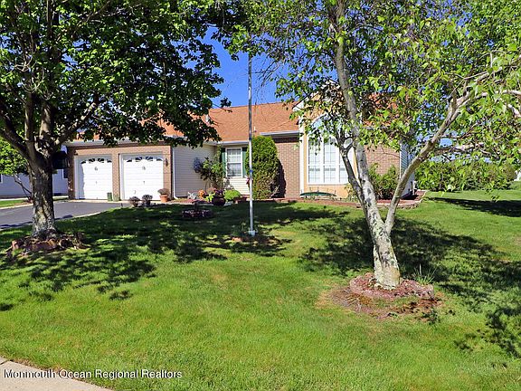 4th image of 7 Bolton Ct