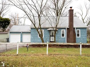 2001 S Green Rock Ln, Indianapolis, IN 46203