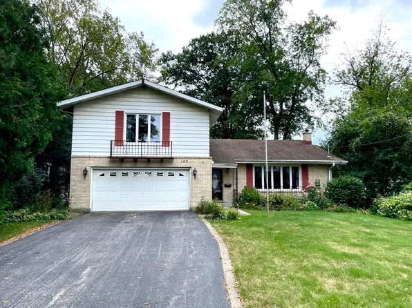 123 W Greenfield Ave, Lombard, IL 60148
