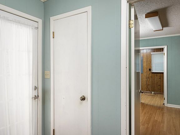 5th image of 106 Glen Mary Dr