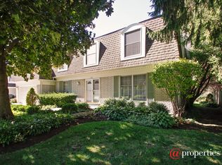1019 Dawes St, Libertyville, IL