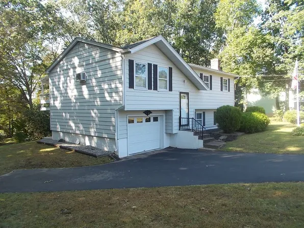 9 Overlook Dr, Preston, CT 06365