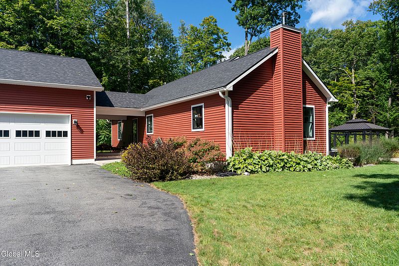 3rd image of 146 Ernst Road