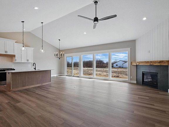 3rd image of 7149 Alvie Ln